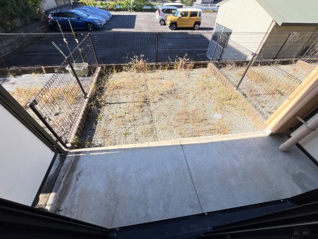 ローザ　オノモン102号室 庭