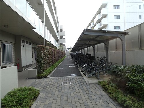 ライオンズみずほ台サーパスレジデンス1階 駐輪場　※2026年03月撮影