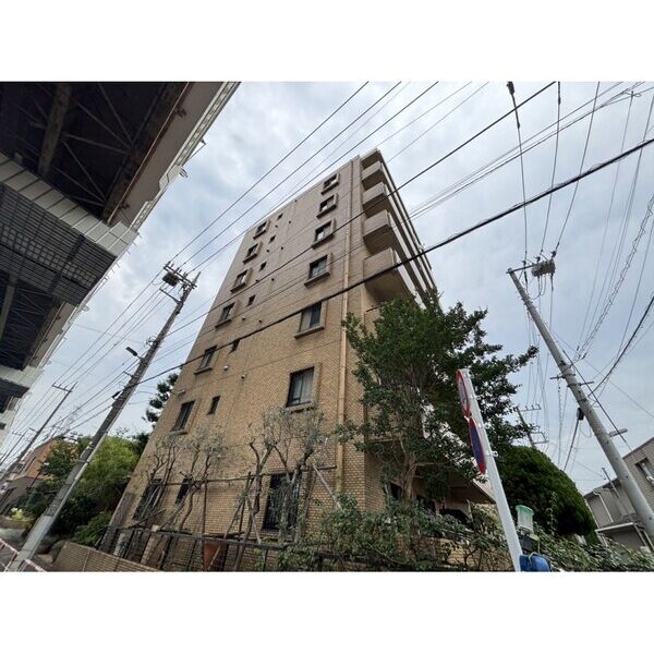 綾東ヴィレッジ壱番館 エントランス
