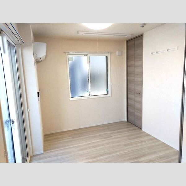 ルミエール五井・Ⅰ101号室 洋室①