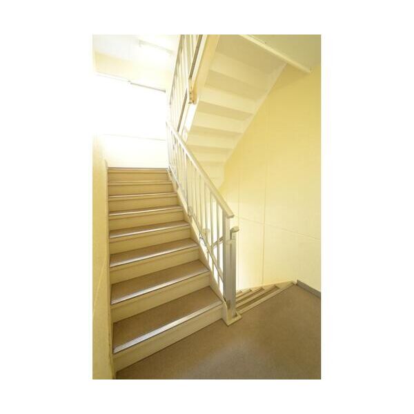 ベルウイング幕張301号室 エントランス