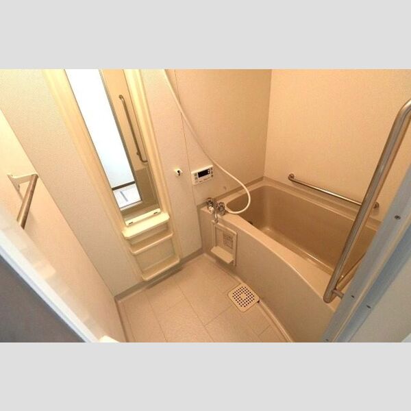 ウエストアローム 浴室