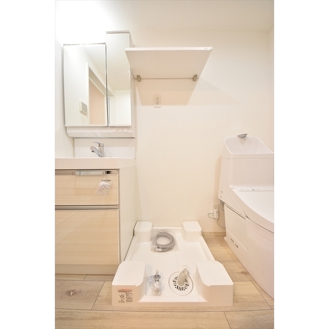 CASA PIAZZA 西日暮里0402号室 内観