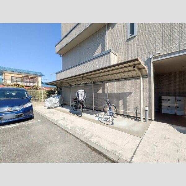 サンヴィレッジ中河原203号室 駐輪場