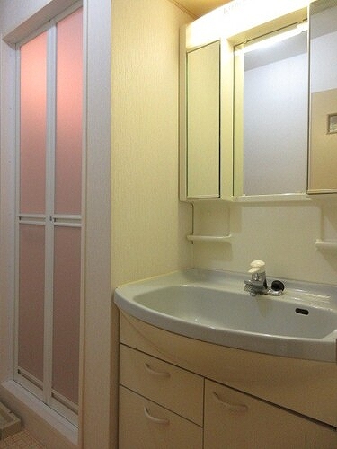 ライオンズマンション戸塚第５ 洗面化粧台