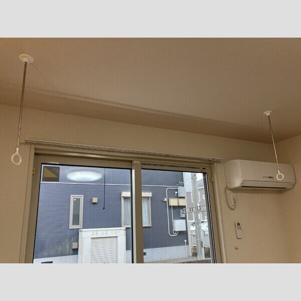 ベルハウスⅡ103号室 物干し金物