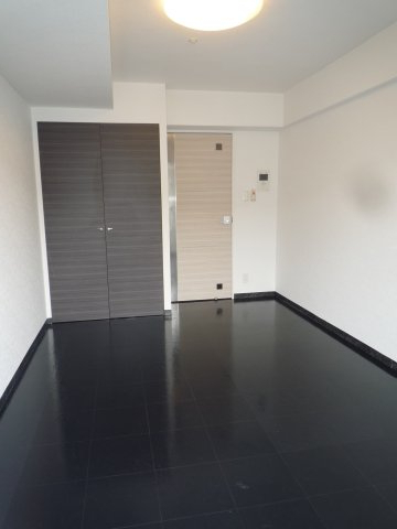 グラントゥルース東十条603号室 リビング