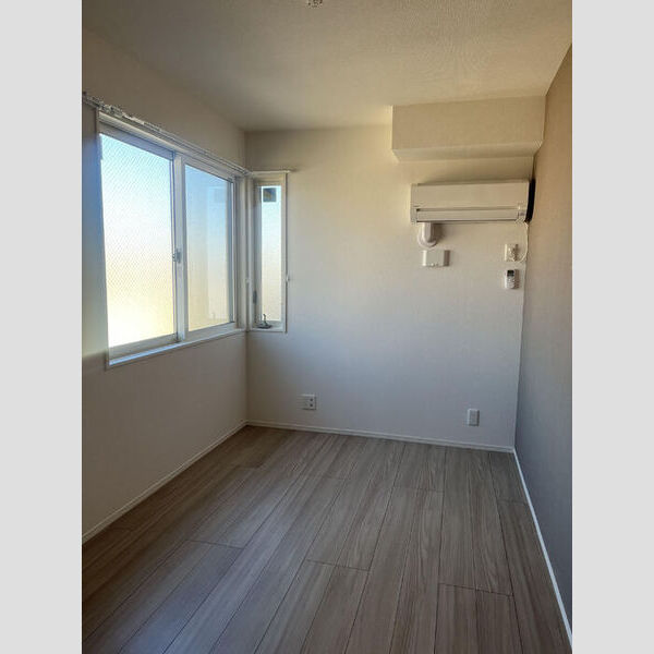 グランメゾン・下高井戸 洋室