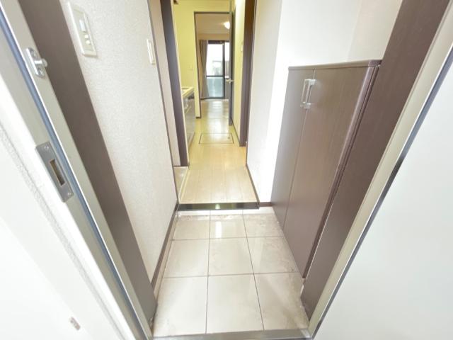 ラ・リヴィエール 玄関