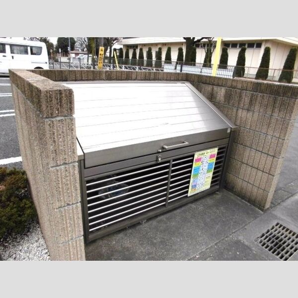 プレステージ ゴミ集積所