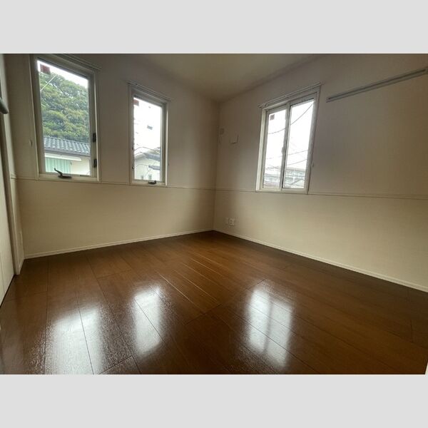 メゾン ラフィネ201号室 洋室