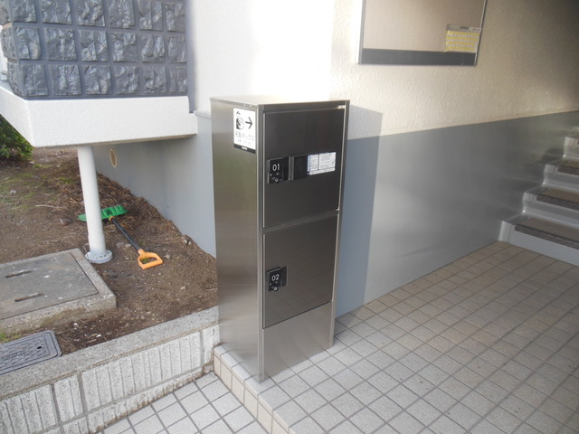 グランバニア0302号室 宅配BOX（1号室側）