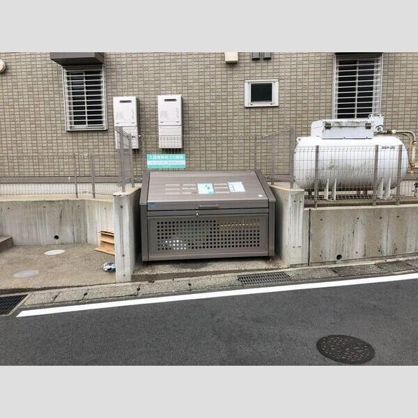 サンモール ナナ 　A ゴミ集積場