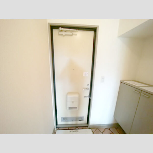 ルミエール末広201号室 同建物別部屋の参考画像