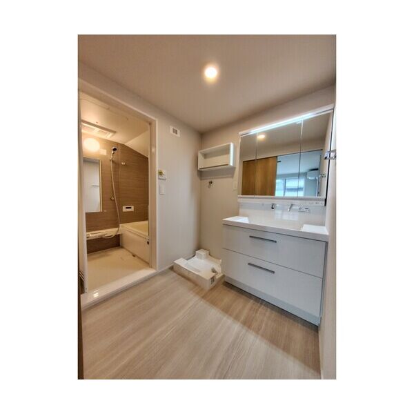 クレール明大前203号室 洗面