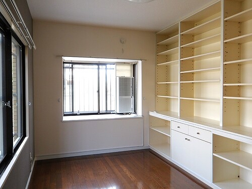 ライオンズマンション船橋飯山満台二番館1階 洋室約6.6畳