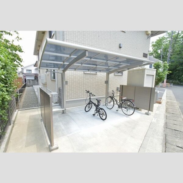 ボナール・ヴィラ 駐輪場