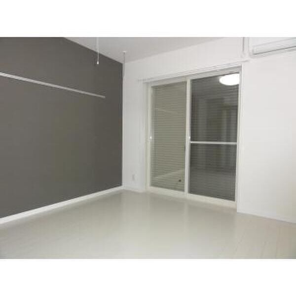 Crane　Hills101号室 リビング