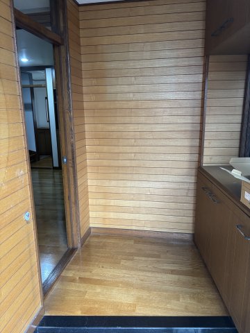 サクラーレ中野 玄関