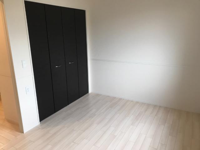 ルミナス　ヴィレッジ 洋室