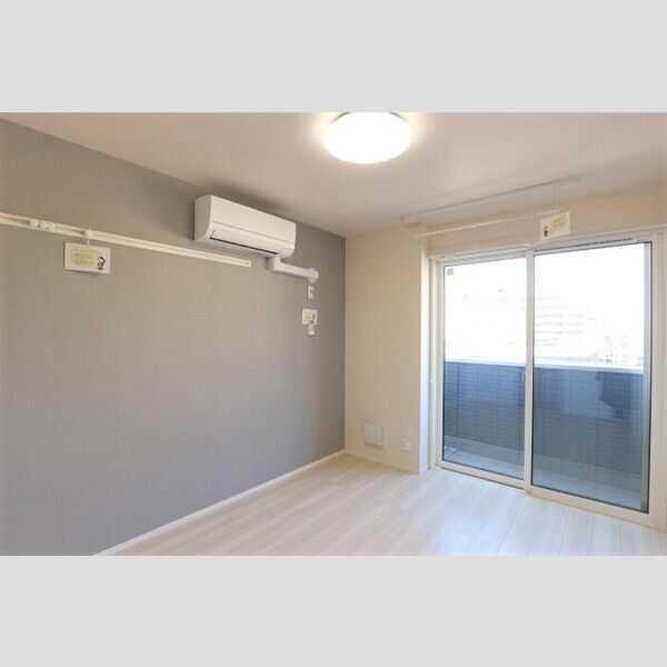 リバービレッジ 洋室写真①