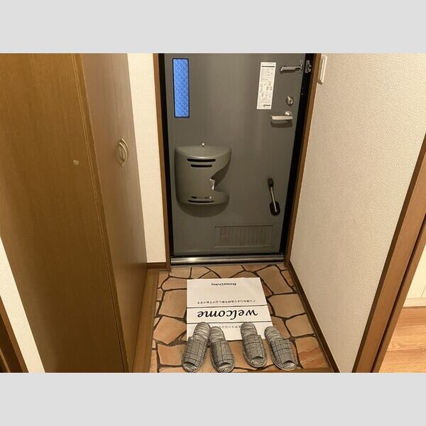 フォレストヒルズ　C 玄関