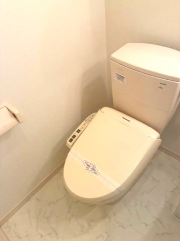 マザーユニックス105号室 トイレ