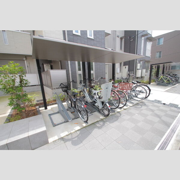 ファミユC 周辺