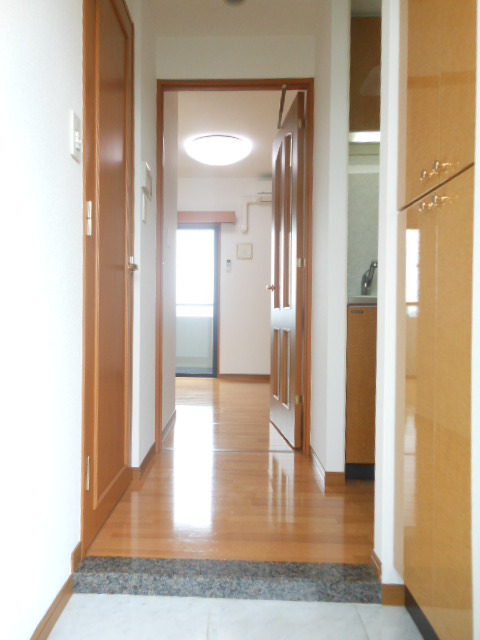 ガラ・シティ駒沢大学6階 同建物別部屋の参考画像