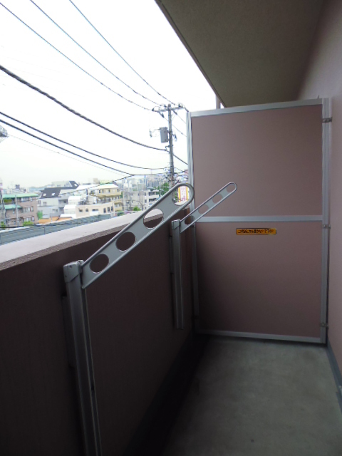 トレセリア大和田弐番館0503号室 バルコニー