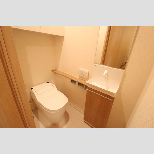 ジュスイ 温水洗浄暖房便座