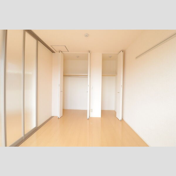 Symphony　B クローゼット・物入