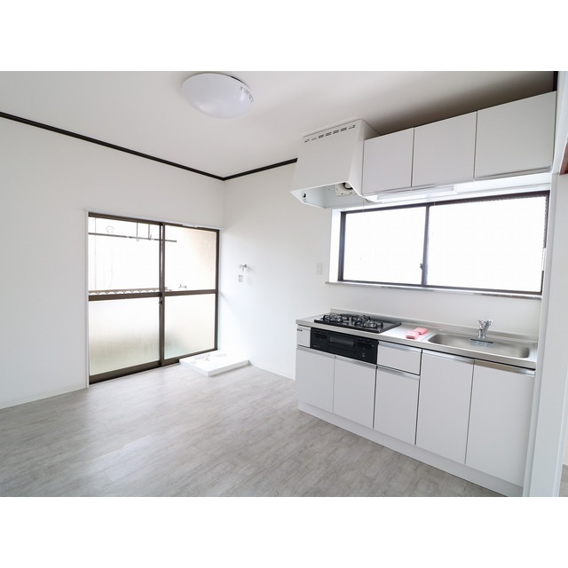 パールコーポ202号室 内観