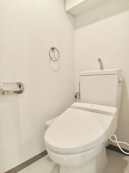 メゾンベール南麻布5階 トイレ