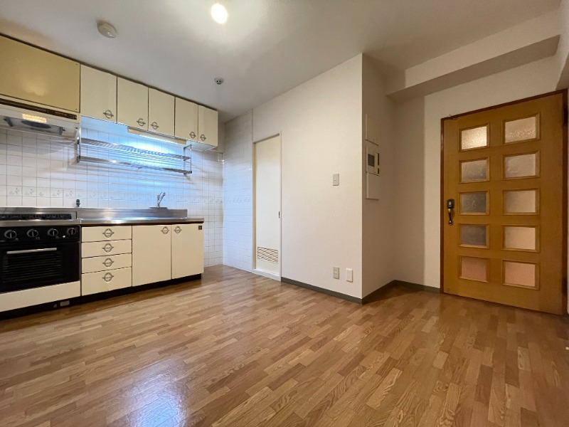 グローリア初穂久が原 リビング