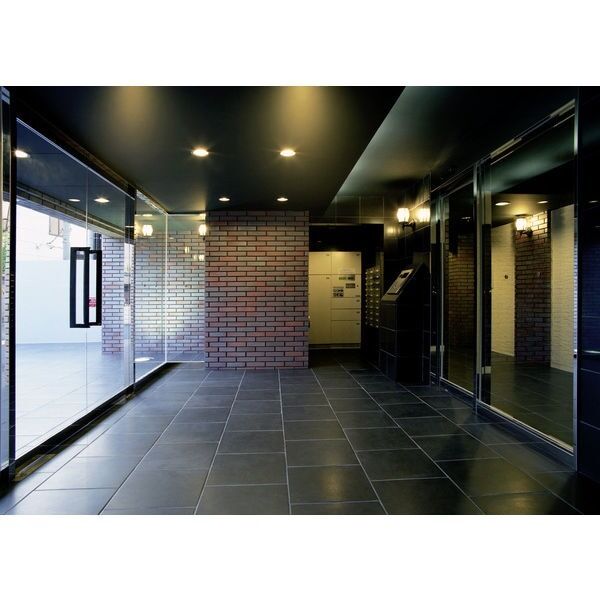 スパシエカステール横浜吉野町 エントランス