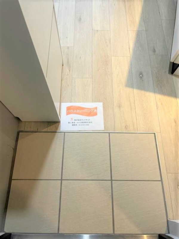 Premiere三軒茶屋1階 玄関