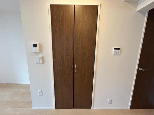 ディモーラ102号室 収納