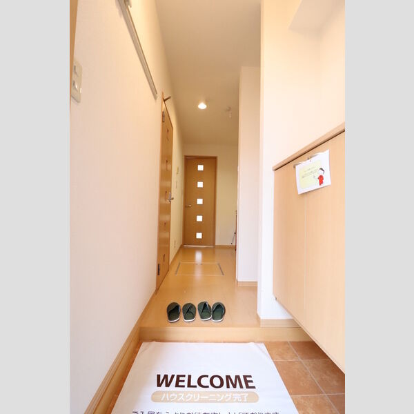 めぞん モナリエ102号室 玄関