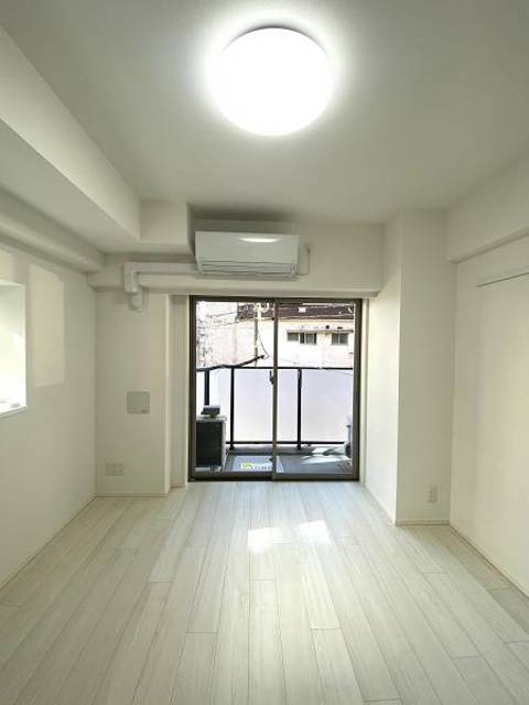 ガーラ・シティ横浜反町 リビングです