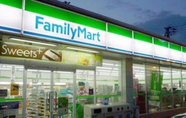 ウェントス 【コンビニエンスストア】ファミリーマート川口青木町公園前店まで72ｍ
