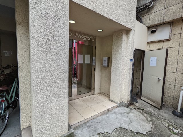 スタジオ根岸 エントランス