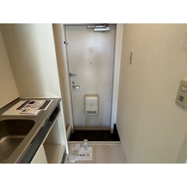 ハイツセルシオン 玄関