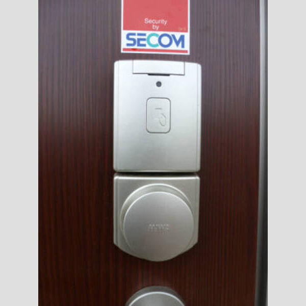 プレジール103号室 非接触ICカードロック