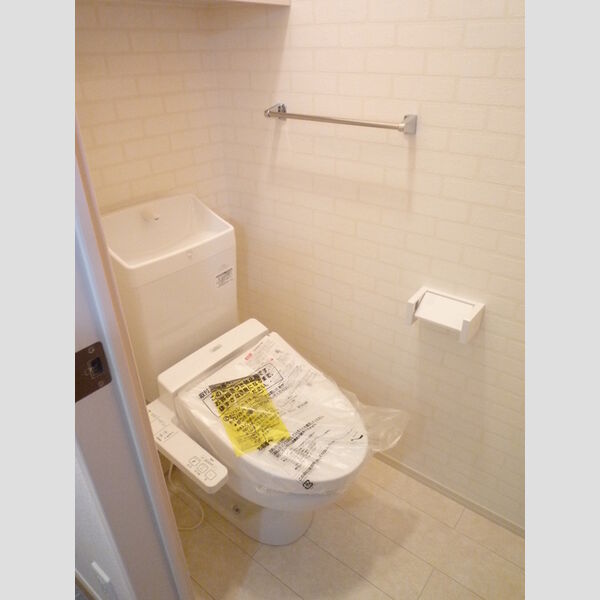 Bright Halu 　west101号室 トイレ