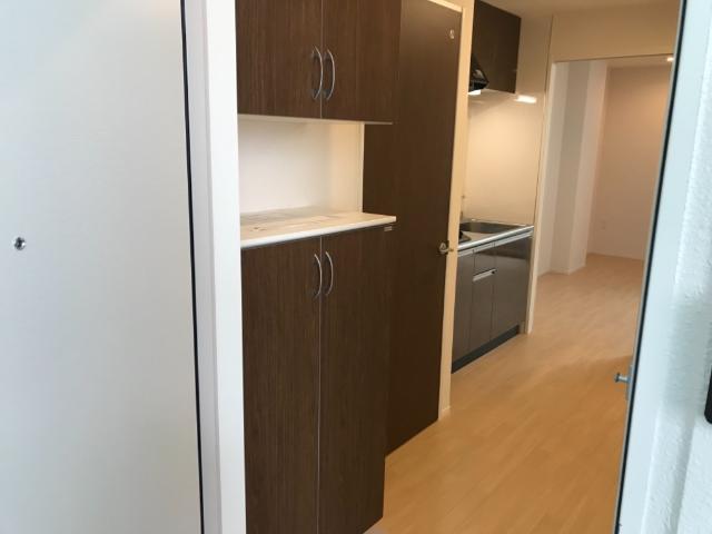 リベル横浜 玄関