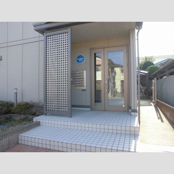 BLUE PLAQUE HOUSE エントランス