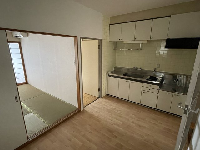 ホームズ駒沢3E号室 リビング