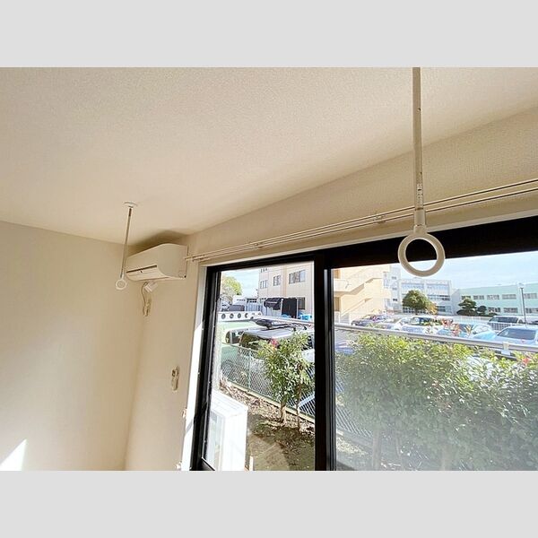 プレミールB105号室 室内物干し