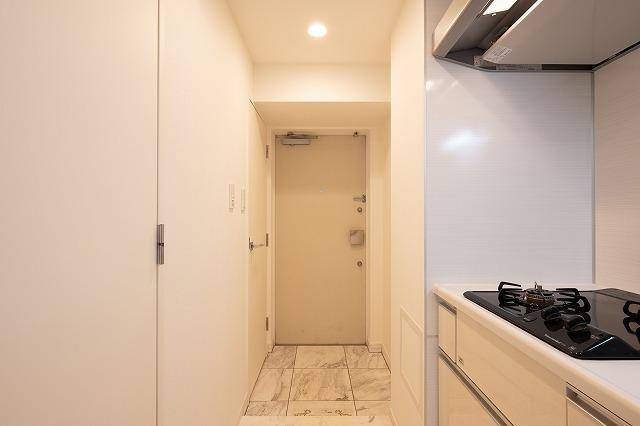 ALTERNA恵比寿4階 玄関